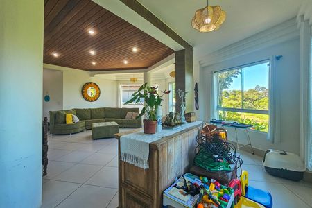 Casa de condomínio para alugar com 247m², 3 quartos e 3 vagas