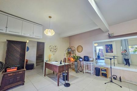 Casa de condomínio para alugar com 247m², 3 quartos e 3 vagas