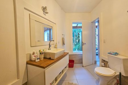 Casa de condomínio para alugar com 247m², 3 quartos e 3 vagas