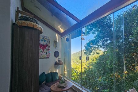 Casa de condomínio para alugar com 247m², 3 quartos e 3 vagas