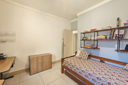Casa de condomínio para alugar com 247m², 3 quartos e 3 vagas