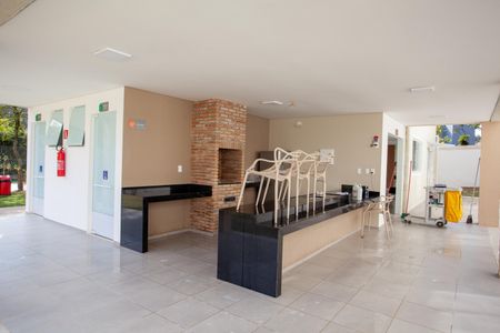 Apartamento à venda com 42m², 2 quartos e 1 vaga Apartamento à venda com 42m², 2 quartos e 1 vagaÁrea comum - Churrasqueira