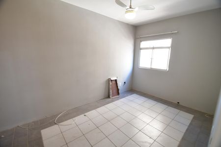 Apartamento à venda com 42m², 1 quarto e sem vagaSala