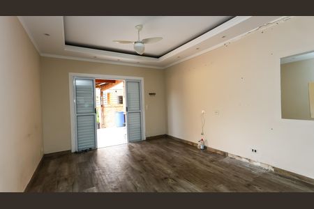Casa à venda com 108m², 3 quartos e 2 vagas
