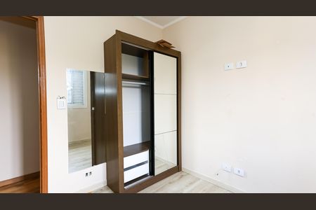 Casa à venda com 108m², 3 quartos e 2 vagas