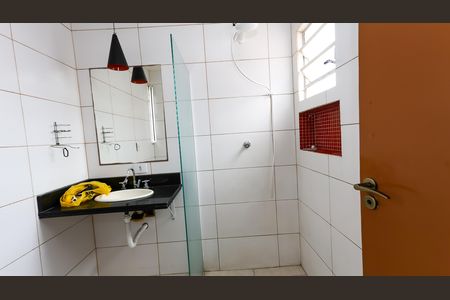 Casa à venda com 108m², 3 quartos e 2 vagas