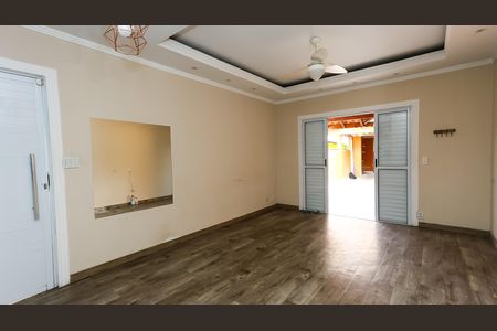 Casa à venda com 3 quartos, 108m² em Vila Pirajussara, São Paulo