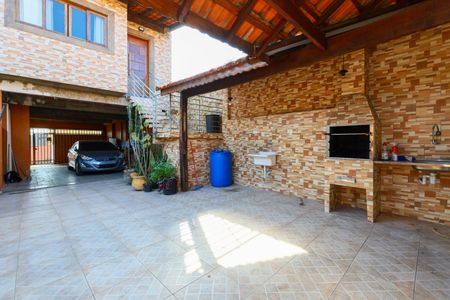 Área externa de casa à venda com 3 quartos, 108m² em Vila Pirajussara, São Paulo