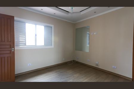 Casa à venda com 108m², 3 quartos e 2 vagas