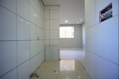 Cozinha de apartamento à venda com 2 quartos, 42m² em Mário Quintana, Porto Alegre