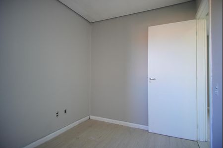 Quarto 2 de apartamento à venda com 2 quartos, 42m² em Mário Quintana, Porto Alegre