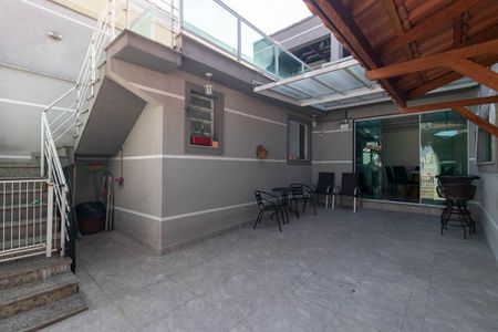 Quintal de casa à venda com 4 quartos, 300m² em Vila Nova Mazzei, São Paulo