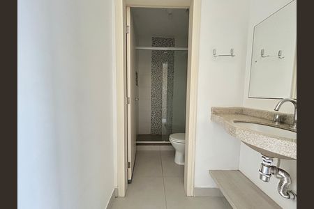 Casa para alugar com 138m², 3 quartos e 1 vaga Casa para alugar com 138m², 3 quartos e 1 vagaBanheiro Social