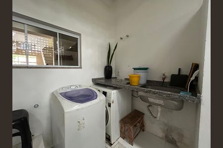 Área de Serviço de casa para alugar com 3 quartos, 138m² em Rio Tavares Central, Florianópolis