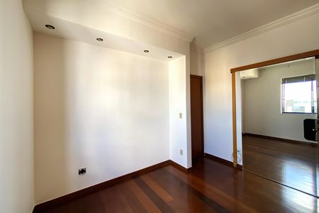 Apartamento para alugar com 120m², 3 quartos e 2 vagasSuíte 