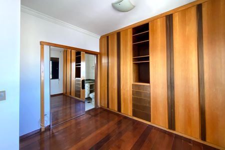 Apartamento para alugar com 120m², 3 quartos e 2 vagasSuíte 
