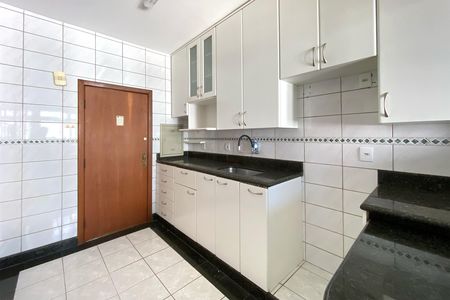 Apartamento para alugar com 120m², 3 quartos e 2 vagasCozinha