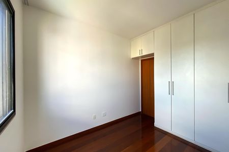 Apartamento para alugar com 120m², 3 quartos e 2 vagasQuarto 1