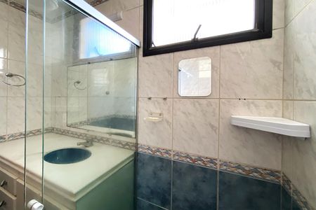 Apartamento para alugar com 120m², 3 quartos e 2 vagasBanheiro