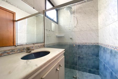 Apartamento para alugar com 120m², 3 quartos e 2 vagasBanheiro