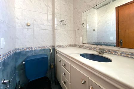 Banheiro de apartamento para alugar com 3 quartos, 120m² em Buritis, Belo Horizonte