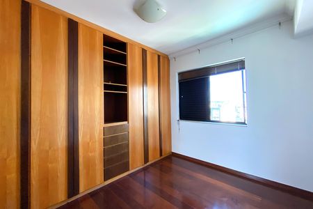 Apartamento para alugar com 120m², 3 quartos e 2 vagasSuíte 