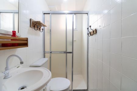 Banheiro de apartamento para alugar com 2 quartos, 52m² em Vila Polopoli, São Paulo