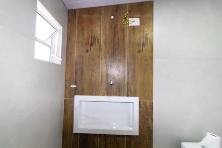 Casa para alugar com 82m², 3 quartos e 1 vaga Casa para alugar com 82m², 3 quartos e 1 vagaBanheiro
