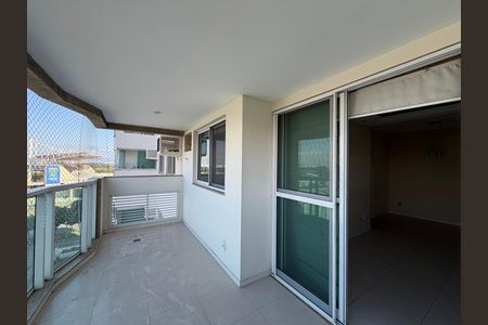Sala - Varanda  de apartamento para alugar com 2 quartos, 70m² em Barra da Tijuca, Rio de Janeiro
