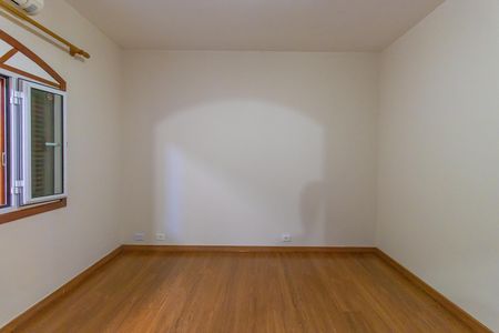Casa de condomínio para alugar com 160m², 3 quartos e 6 vagas Casa de condomínio para alugar com 160m², 3 quartos e 6 vagasSuite 2