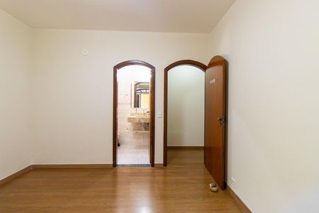 Casa de condomínio para alugar com 160m², 3 quartos e 6 vagas Casa de condomínio para alugar com 160m², 3 quartos e 6 vagasSuite 3