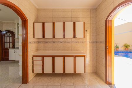 Casa de condomínio para alugar com 160m², 3 quartos e 6 vagas Casa de condomínio para alugar com 160m², 3 quartos e 6 vagasÁrea de Serviço