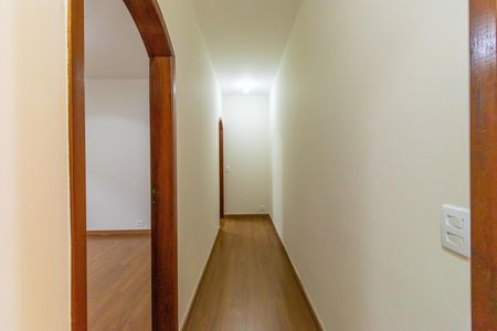 Corredor de casa de condomínio para alugar com 3 quartos, 160m² em Horizontal Park, Cotia