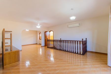 Casa de condomínio para alugar com 160m², 3 quartos e 6 vagas Casa de condomínio para alugar com 160m², 3 quartos e 6 vagasSala