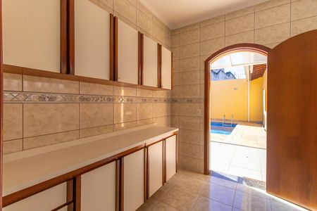 Casa de condomínio para alugar com 160m², 3 quartos e 6 vagas Casa de condomínio para alugar com 160m², 3 quartos e 6 vagasÁrea de Serviço