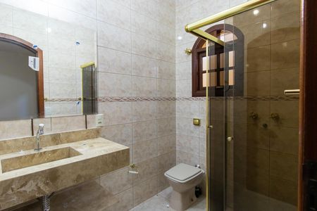 Casa de condomínio para alugar com 160m², 3 quartos e 6 vagas Casa de condomínio para alugar com 160m², 3 quartos e 6 vagasBanheiro da Suite 2