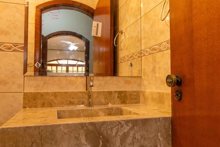 Lavabo de casa de condomínio para alugar com 3 quartos, 160m² em Horizontal Park, Cotia