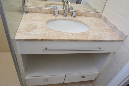 Apartamento para alugar com 125m², 3 quartos e 2 vagas