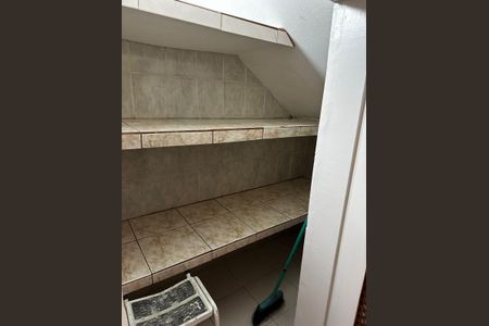 Casa para alugar com 180m², 4 quartos e 2 vagasÁrea de Serviço