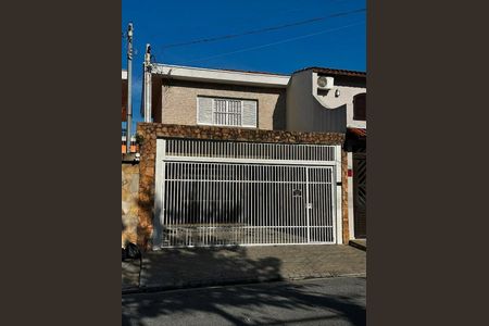 Casa para alugar com 180m², 4 quartos e 2 vagasFachada