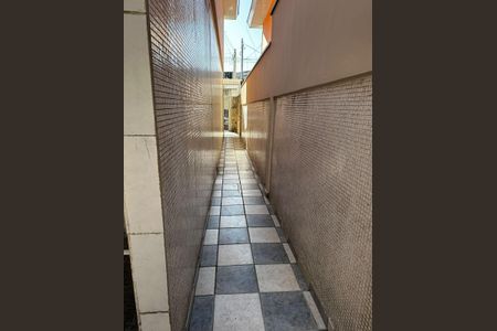 Casa para alugar com 180m², 4 quartos e 2 vagasCorredor