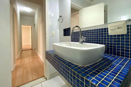 Apartamento à venda com 226m², 4 quartos e 1 vaga Apartamento à venda com 226m², 4 quartos e 1 vagaBanheiro