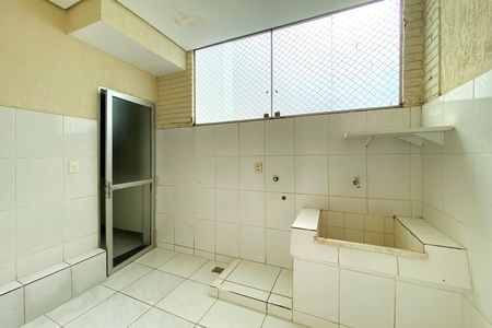 Apartamento à venda com 226m², 4 quartos e 1 vaga Apartamento à venda com 226m², 4 quartos e 1 vagaÁrea de Serviço