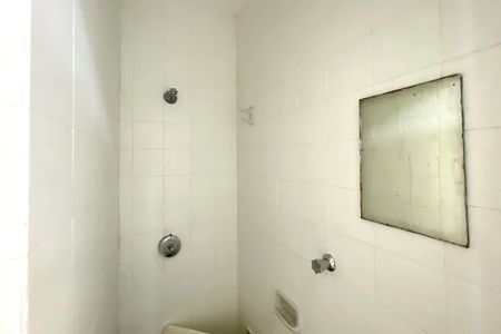 Apartamento à venda com 226m², 4 quartos e 1 vaga Apartamento à venda com 226m², 4 quartos e 1 vagaBanheiro de serviço