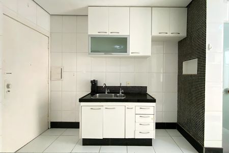 Apartamento à venda com 226m², 4 quartos e 1 vaga Apartamento à venda com 226m², 4 quartos e 1 vagaCozinha
