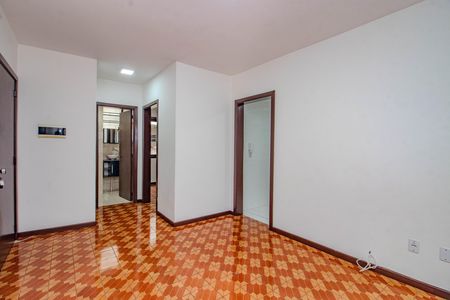 Sala de apartamento para alugar com 1 quarto, 42m² em Petrópolis, Porto Alegre