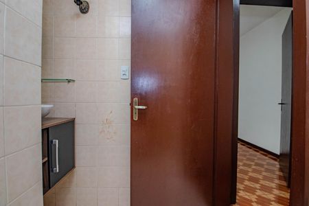 Banheiro de apartamento para alugar com 1 quarto, 42m² em Petrópolis, Porto Alegre