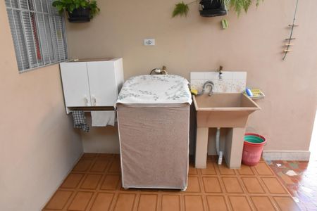 Casa à venda com 265m², 2 quartos e 3 vagas Casa à venda com 265m², 2 quartos e 3 vagasÁrea de Serviço
