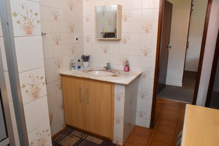 Casa à venda com 265m², 2 quartos e 3 vagas Casa à venda com 265m², 2 quartos e 3 vagasBanheiro social