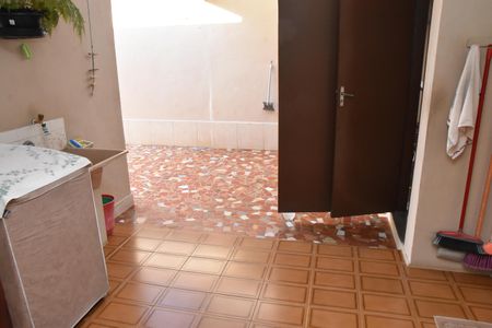 Área de Serviço de casa à venda com 2 quartos, 265m² em Vila Guilherme, Jundiaí